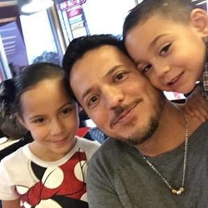 Meet your Posher, Ely